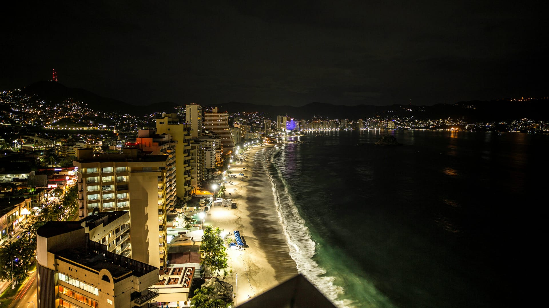 Acapulco — local identity