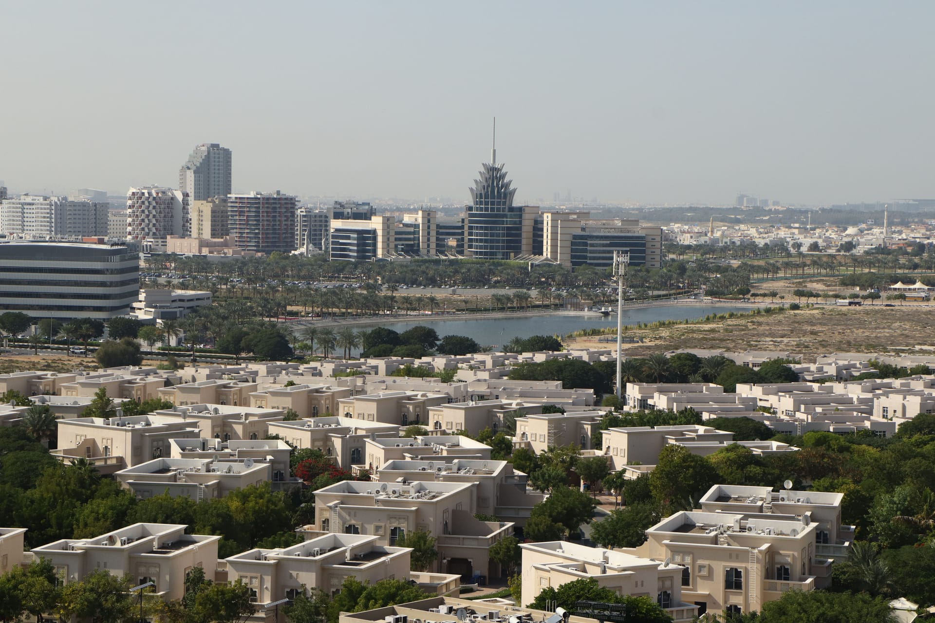 Ain Oussera — local identity
