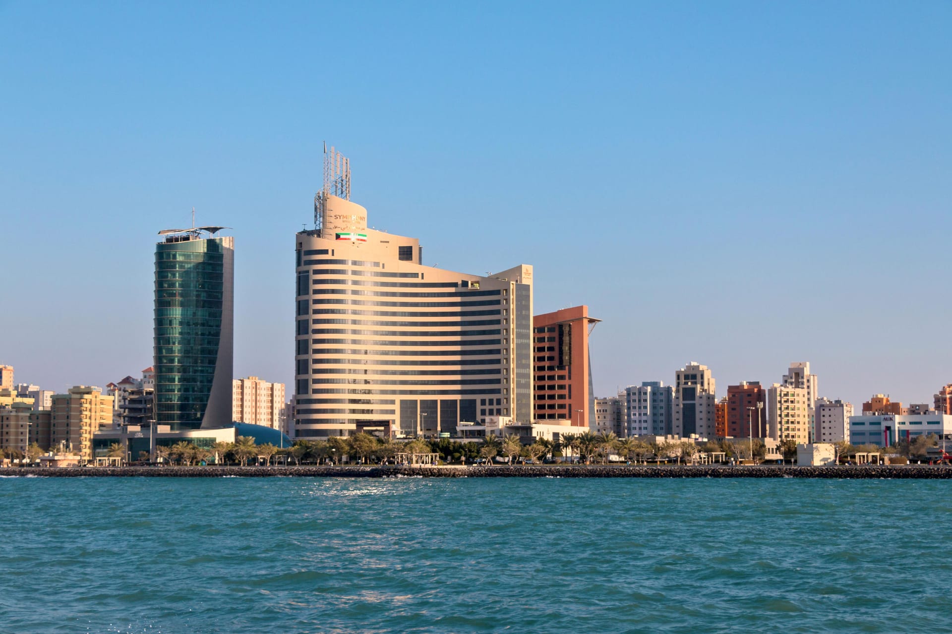 Bandar Abbas — local identity