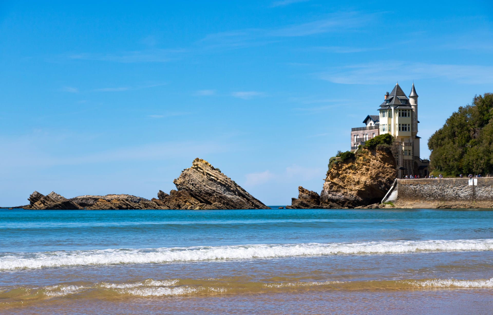 Biarritz — local identity