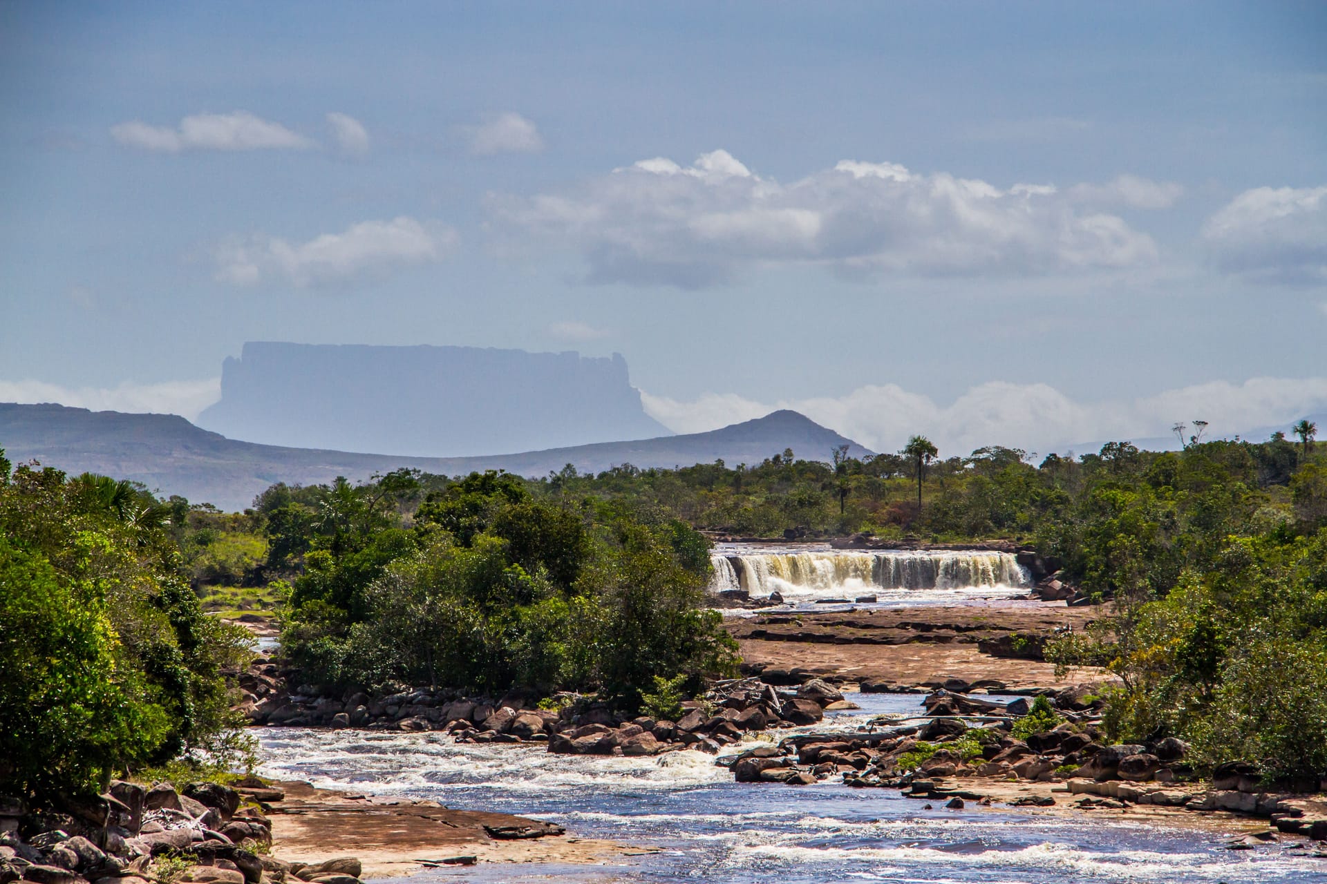 Canaima — local identity
