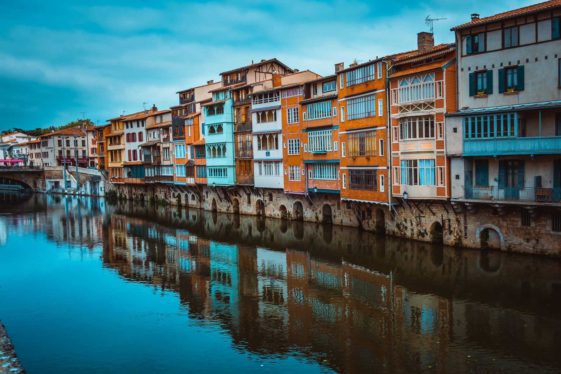 Castres — local identity
