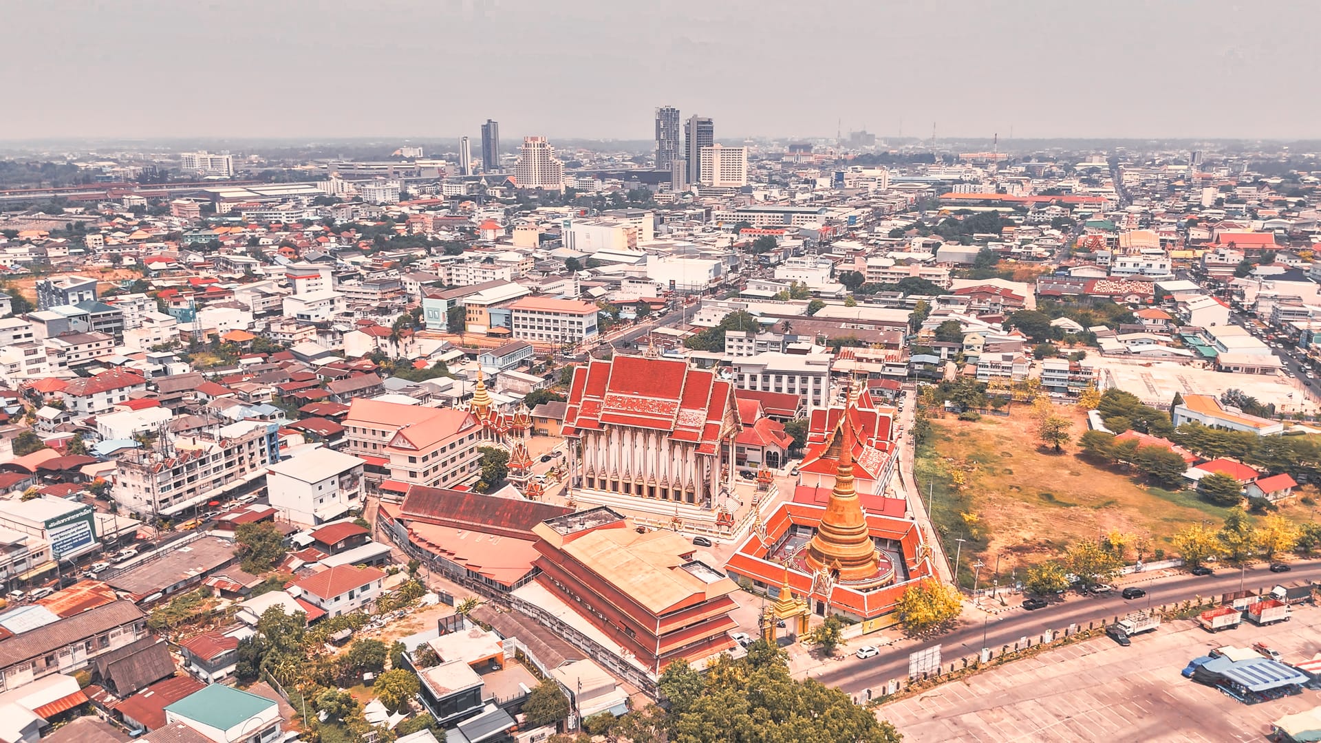 Chaloem Phra Kiat — local identity