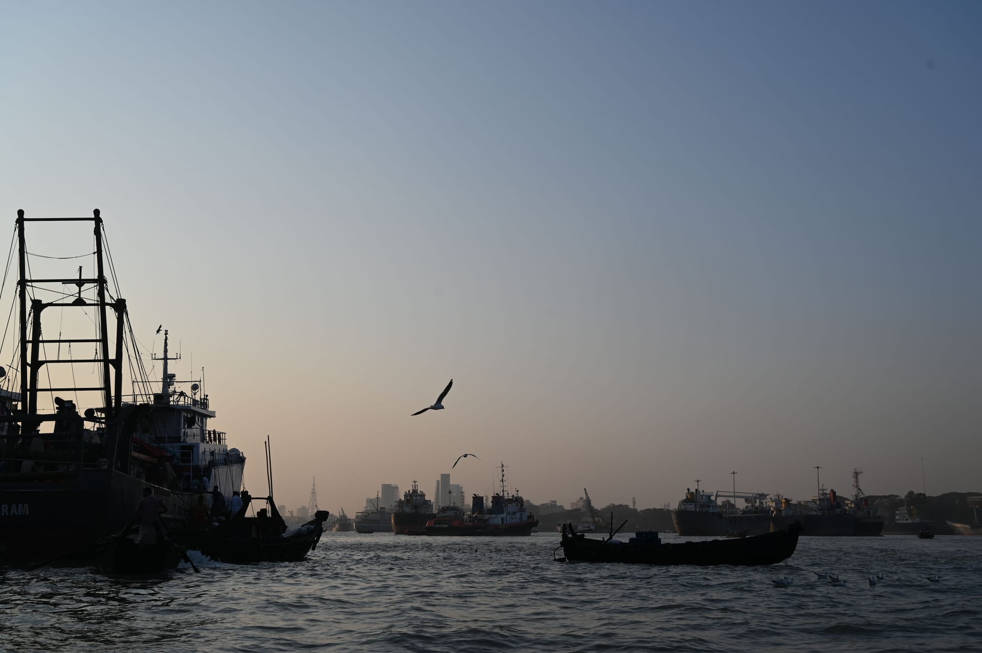 Chattogram (Chittagong) — local identity