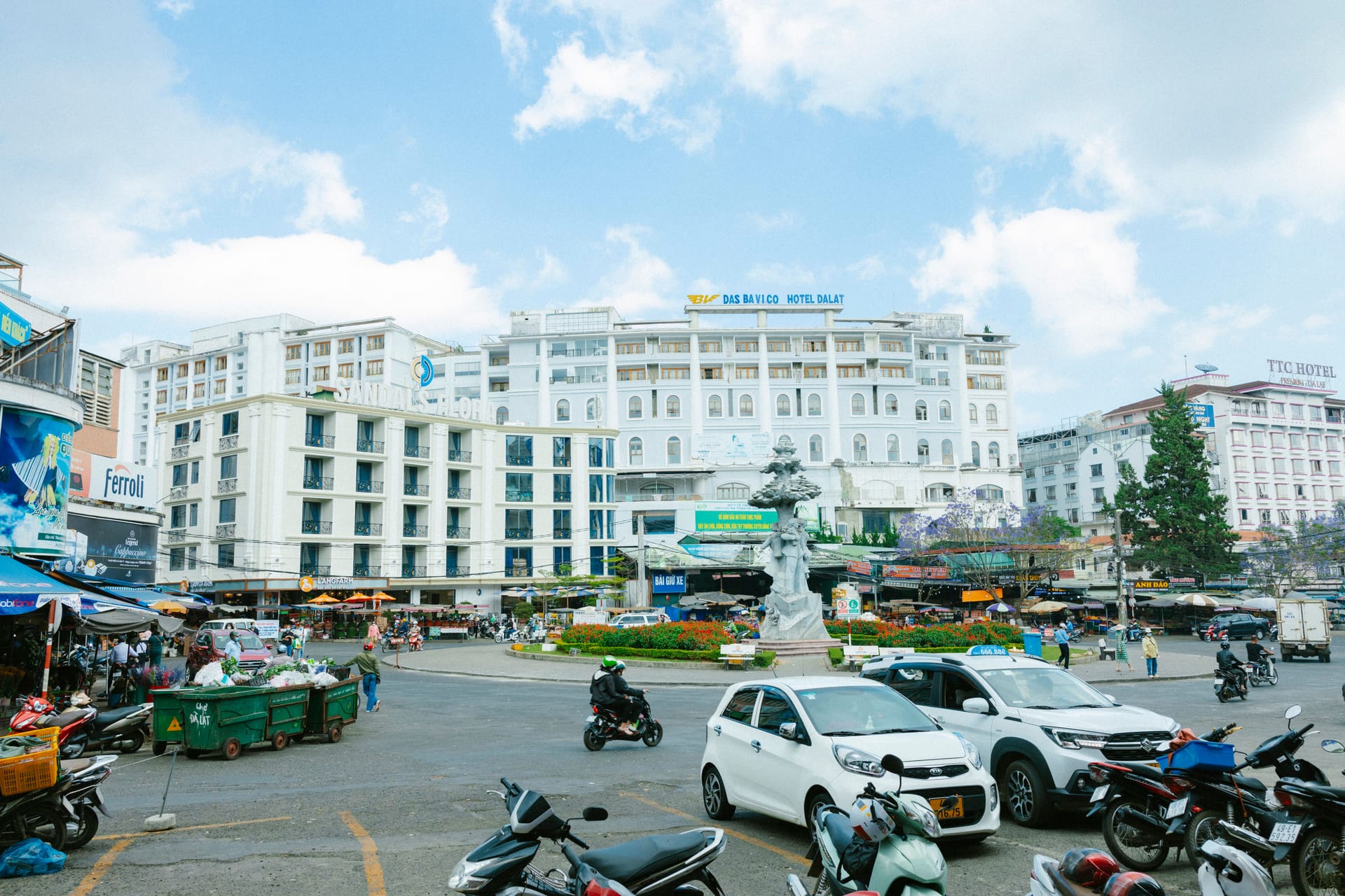 Da Lat — local identity