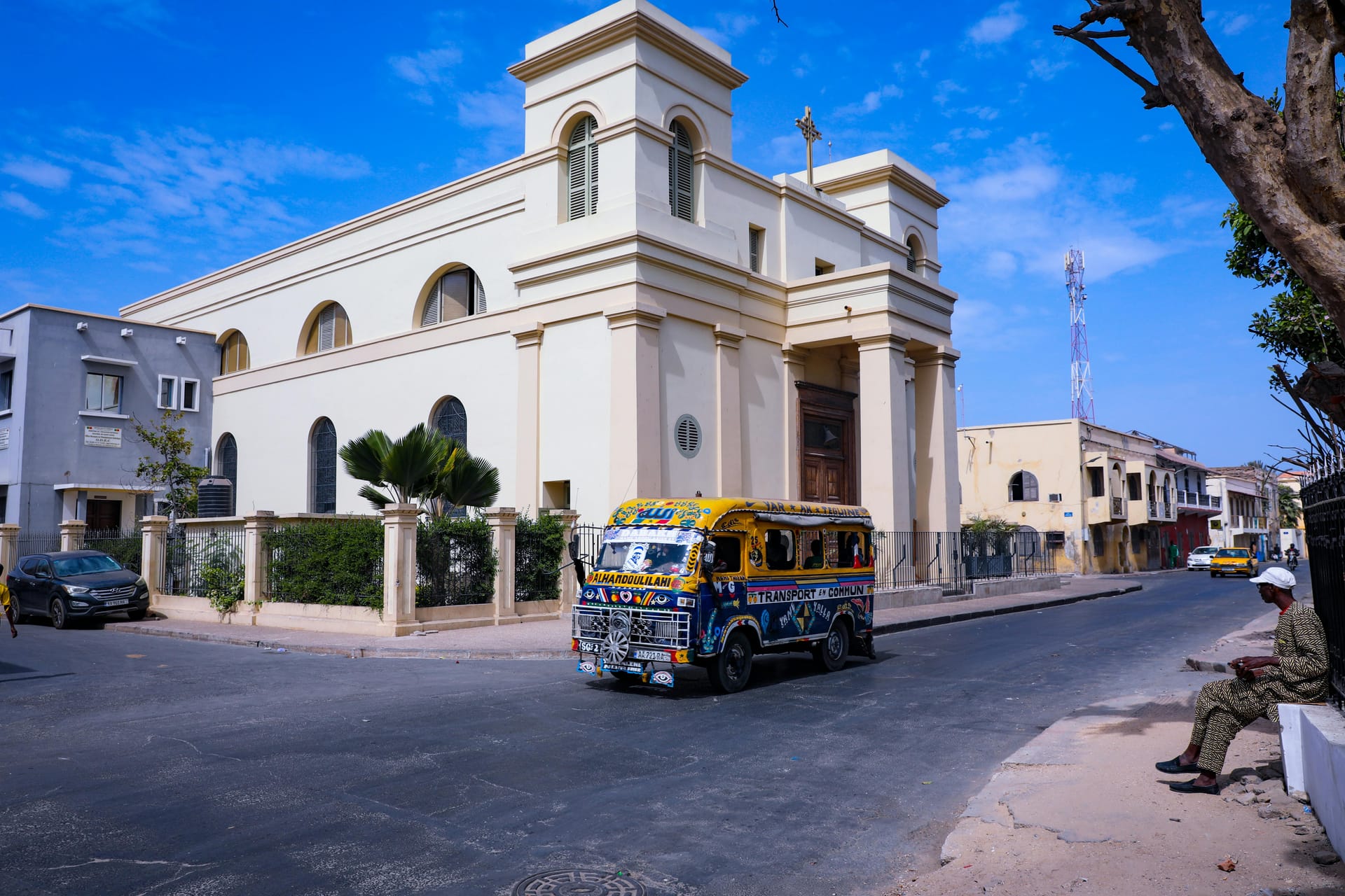 Dakar — local identity