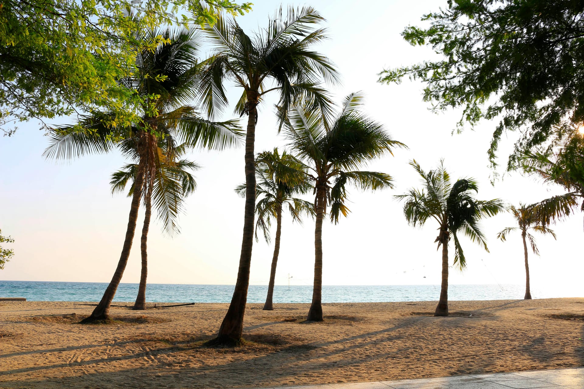 Kish Island — local identity