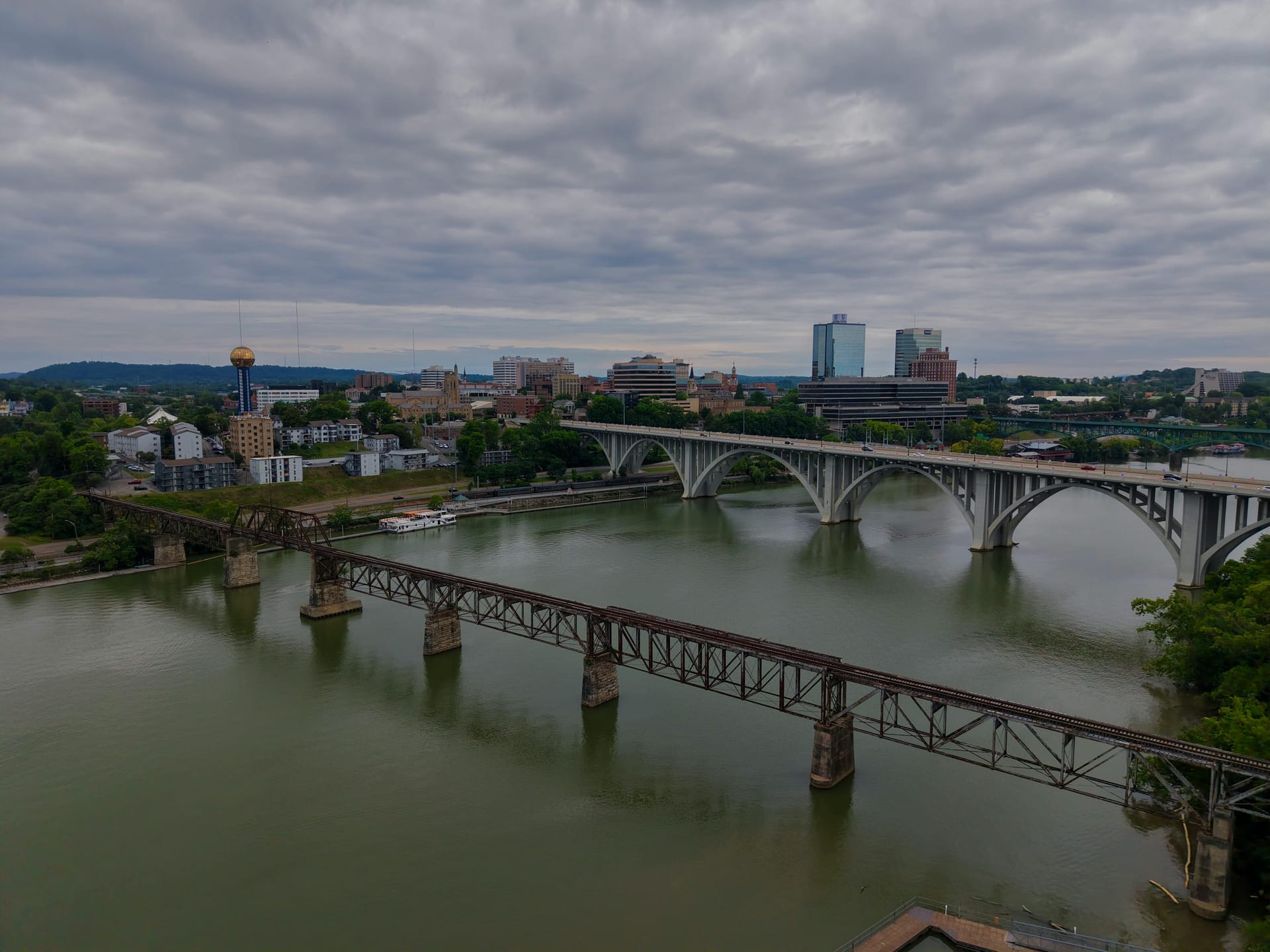 Knoxville/Maryville — local identity