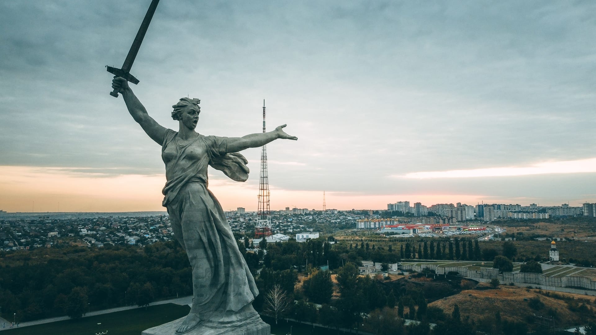 Krasnyi Kurgan — local identity