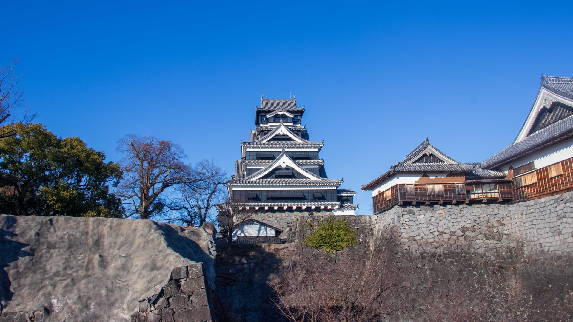Kumamoto — local identity