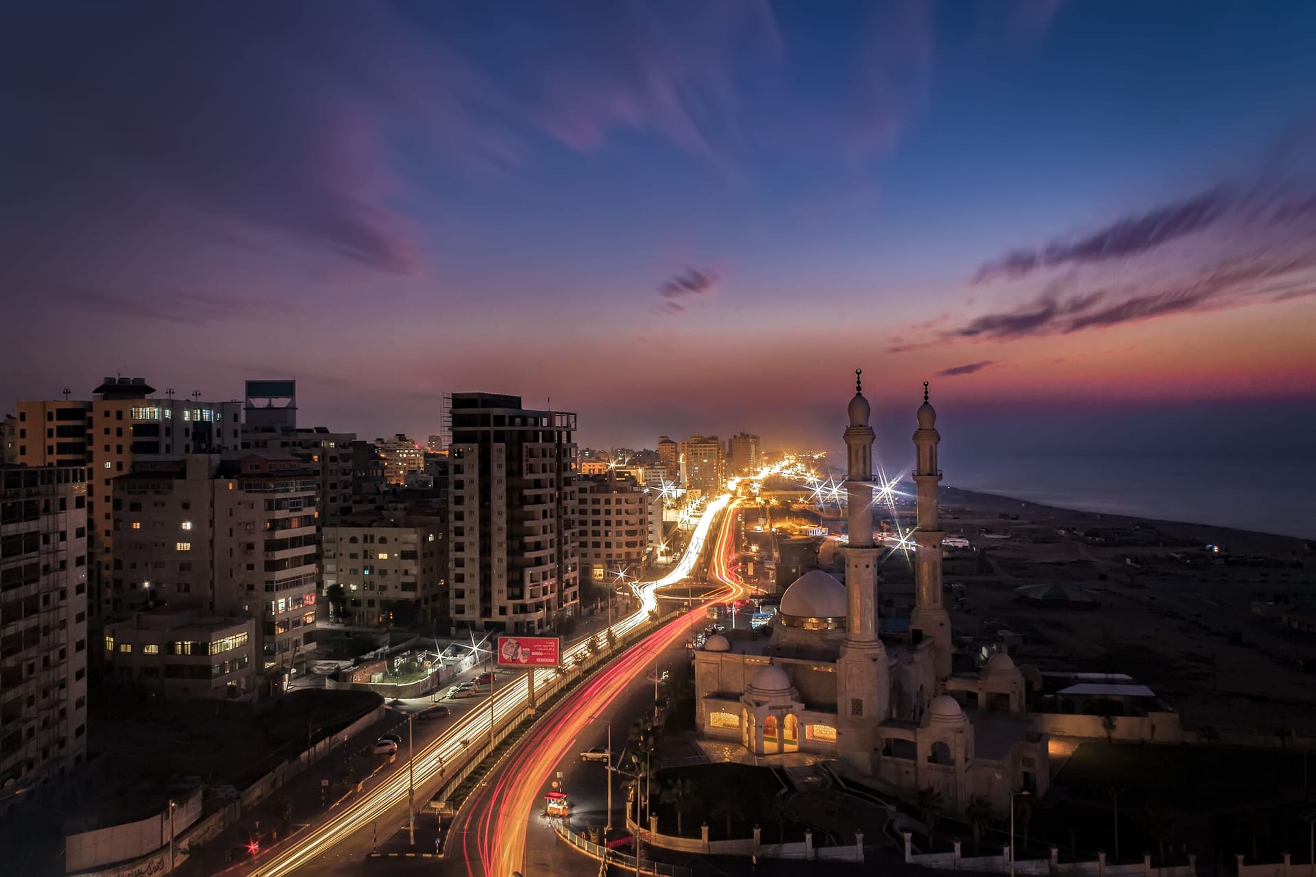 Masjed Soleyman — local identity
