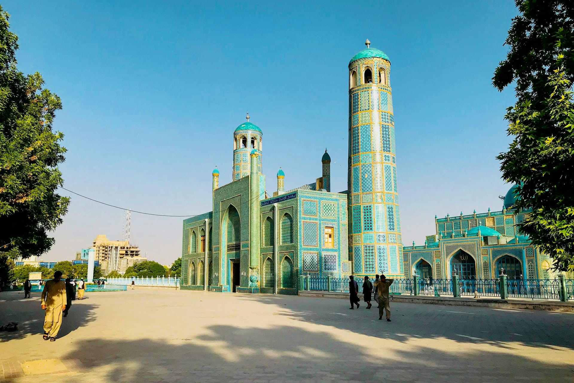 Mazar-i-Sharif — local identity