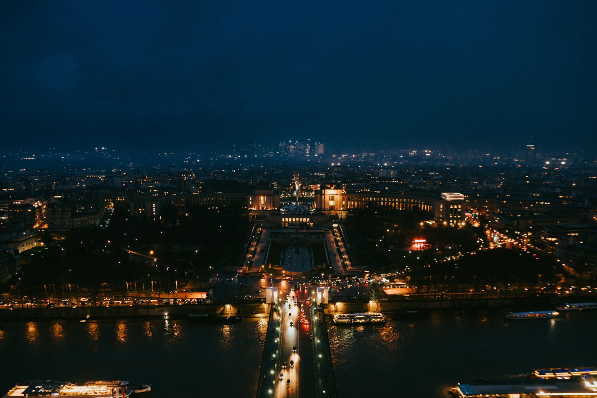 Paris — local identity
