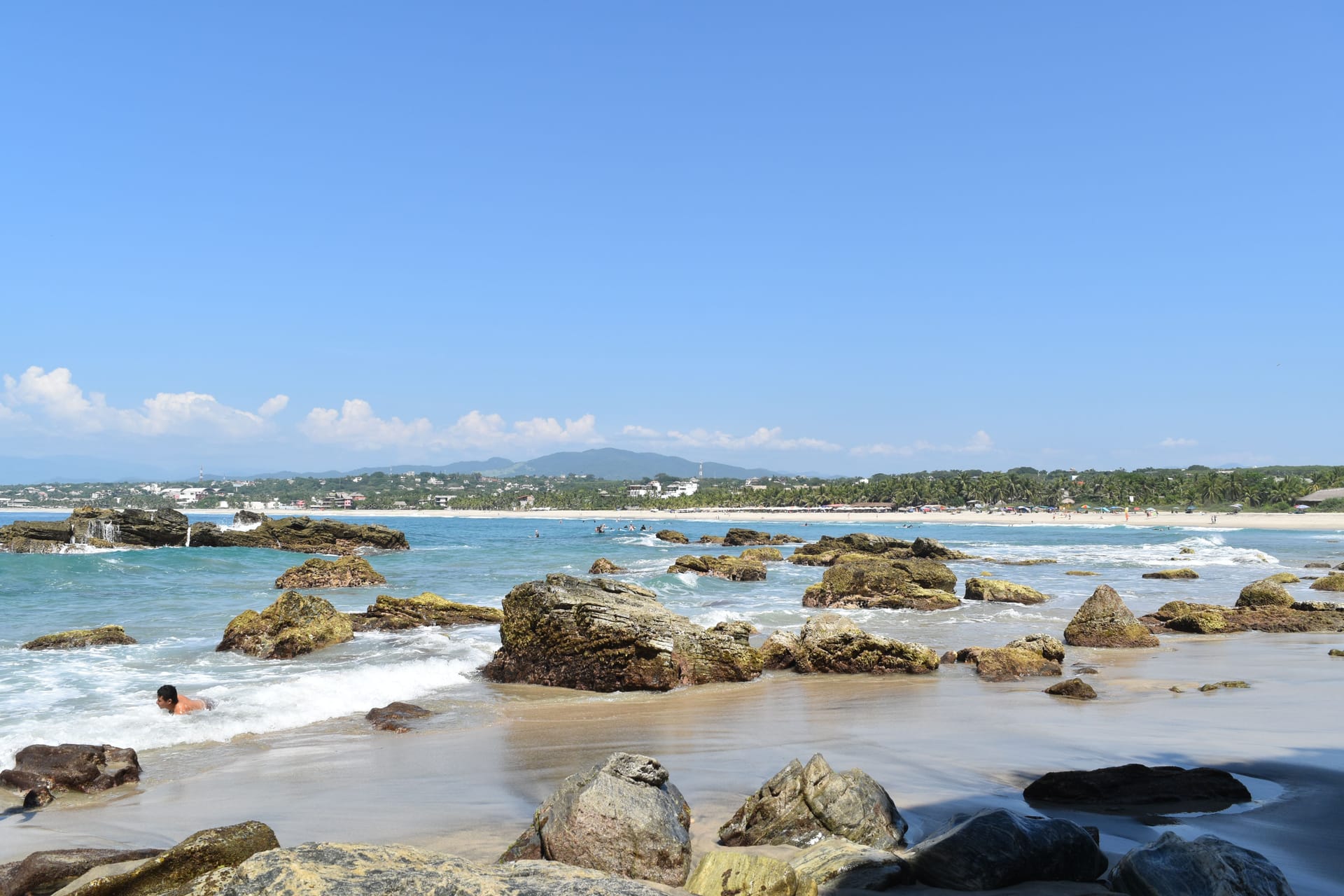Puerto Escondido — local identity