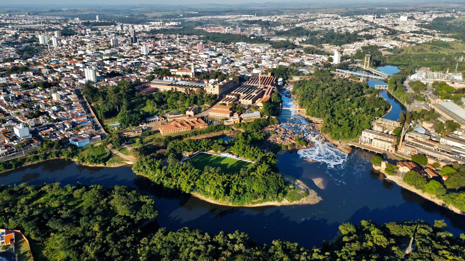 Salto — local identity
