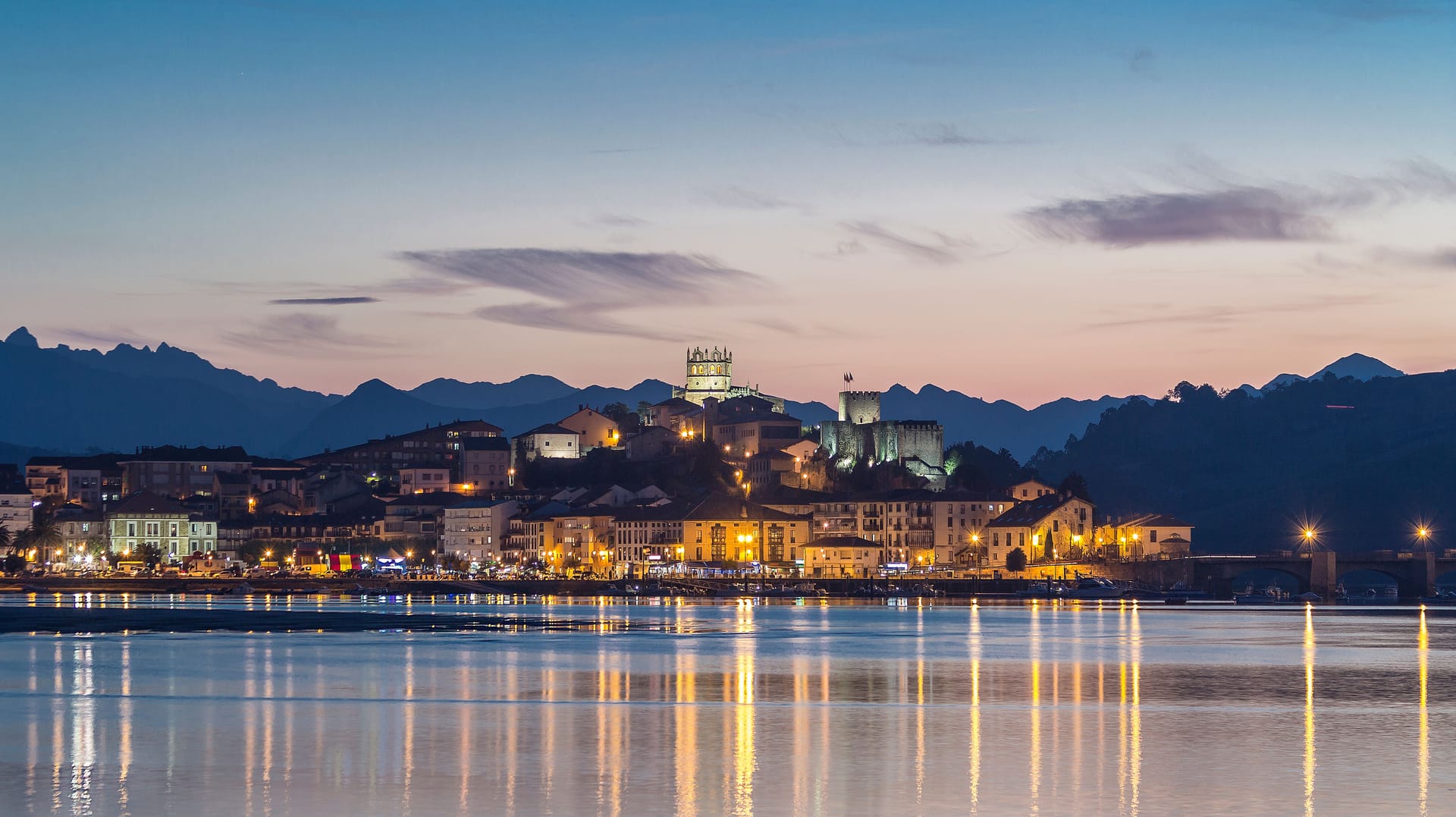 San Vicente — local identity