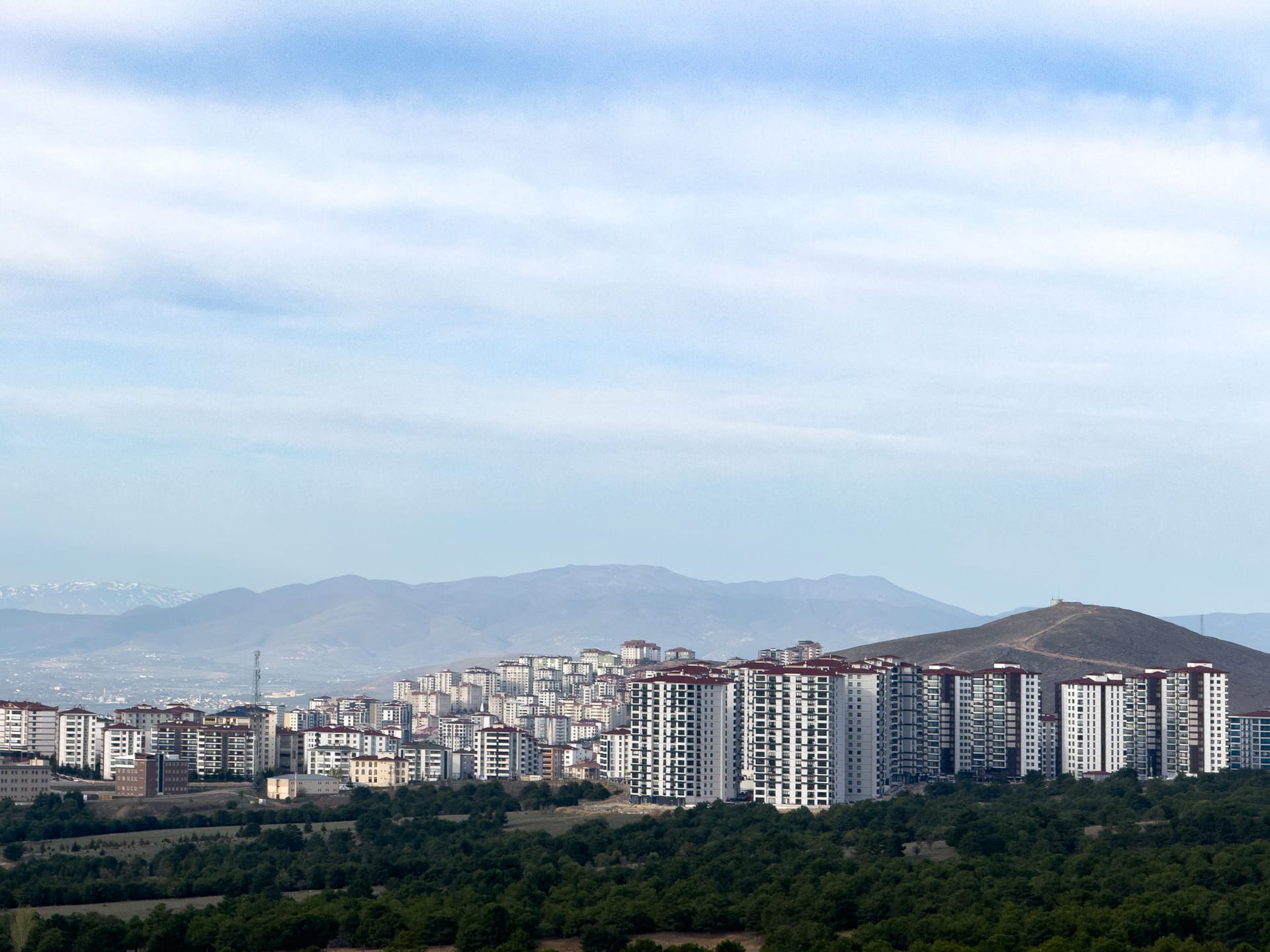 Sanandaj — local identity
