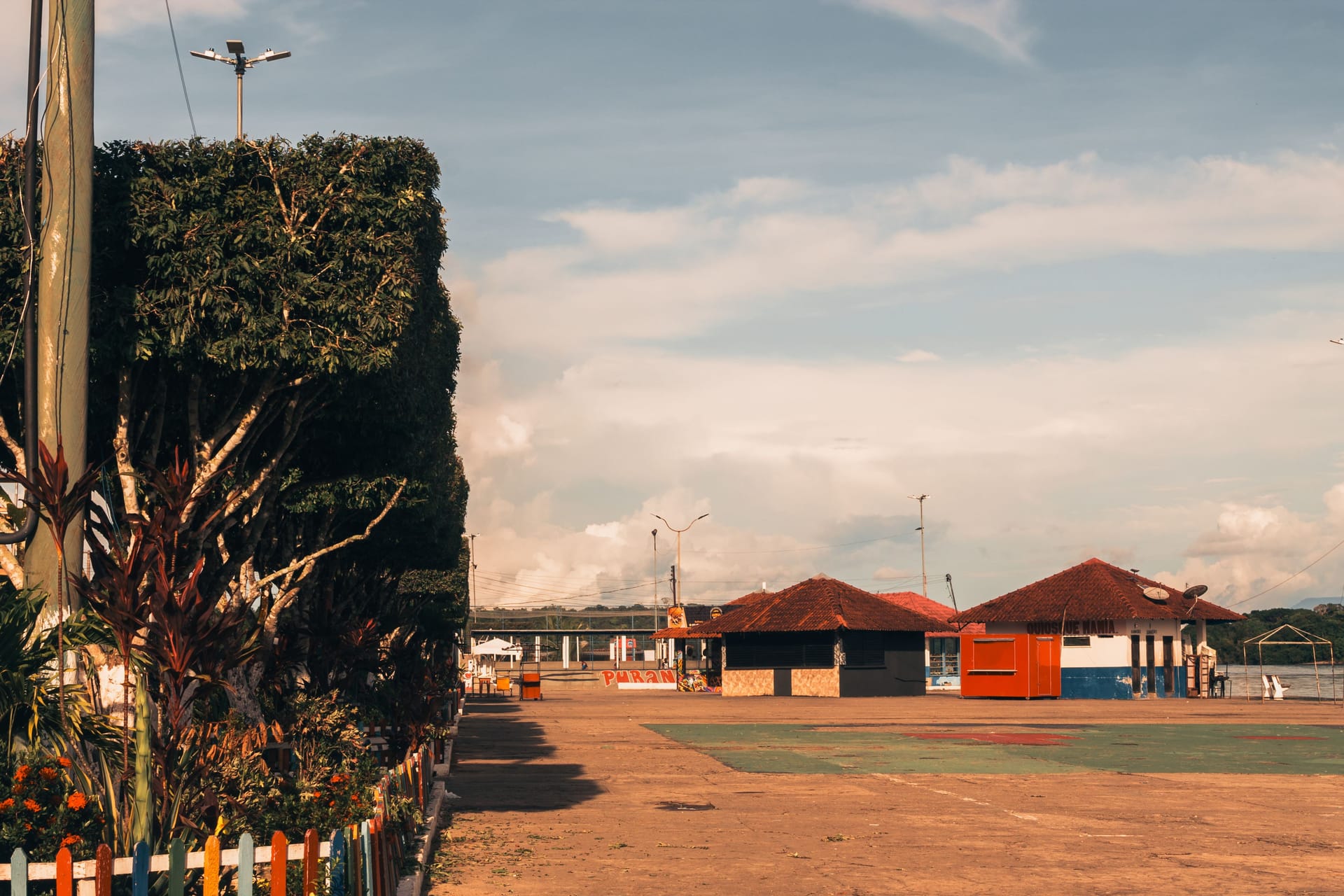 São Gabriel da Cachoeira — local identity