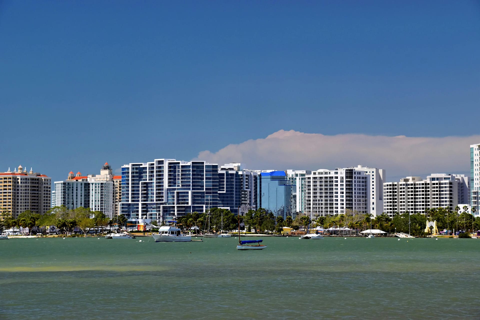 Sarasota/Bradenton — local identity