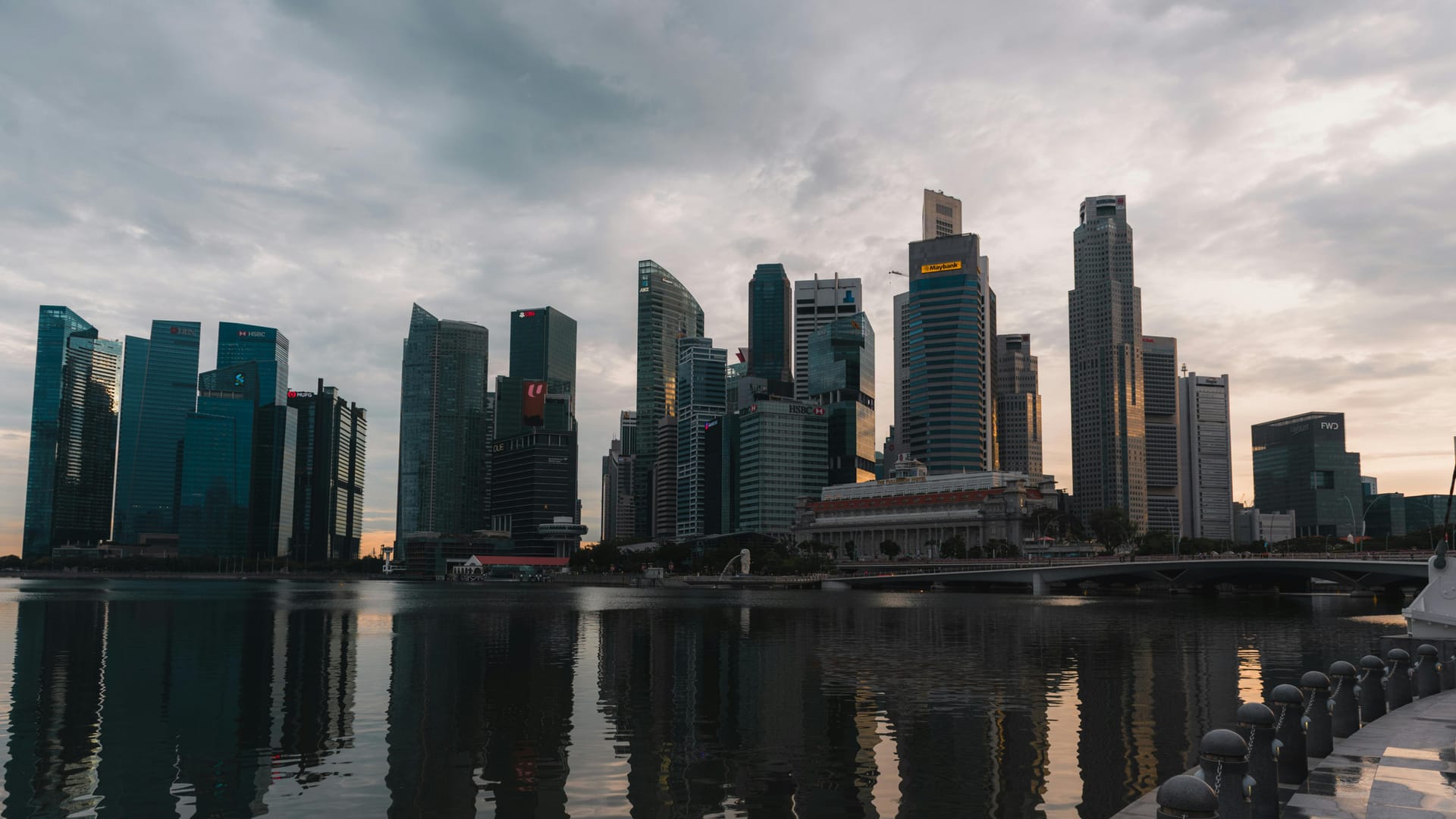 Singapore — local identity