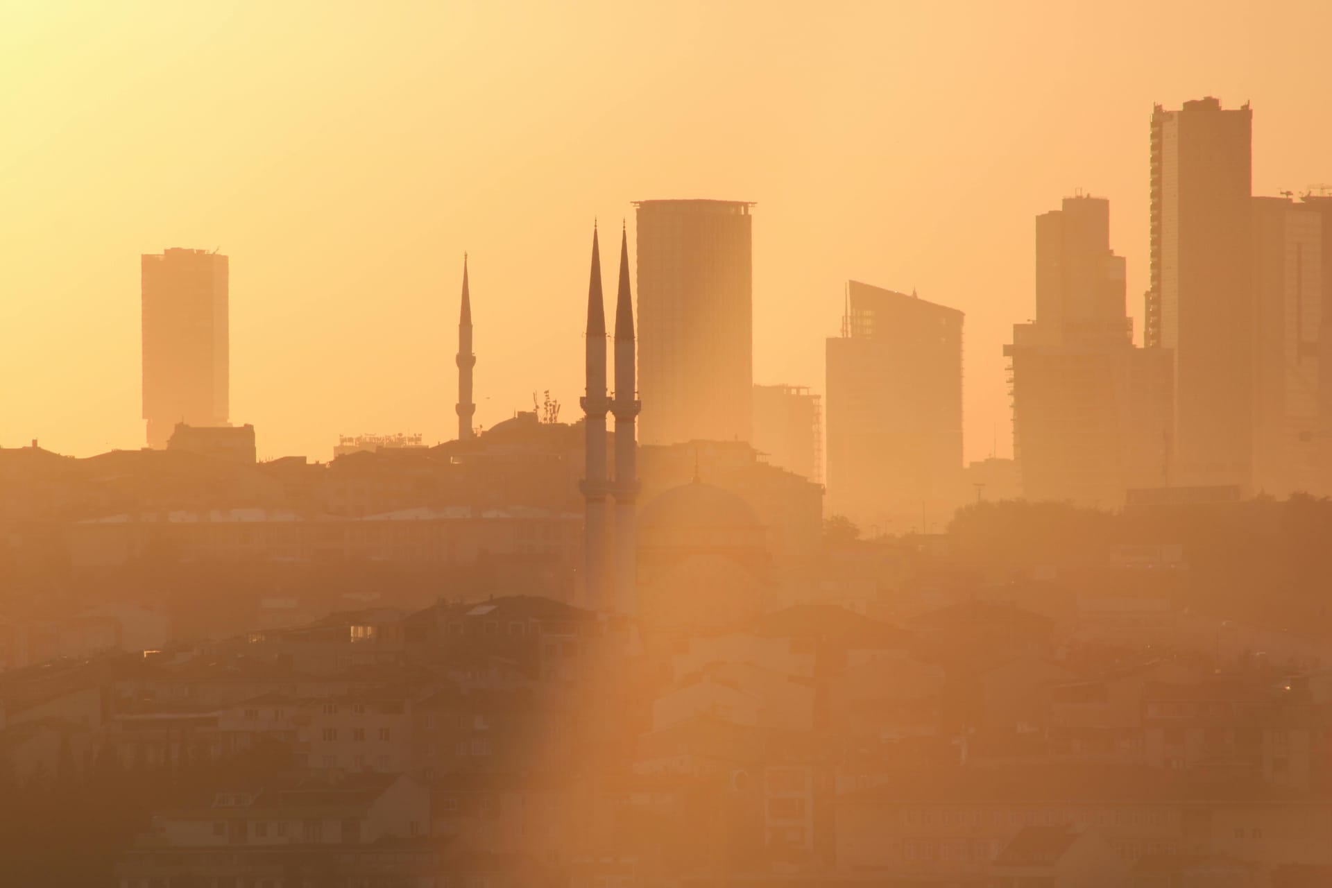 Turkıstan — local identity