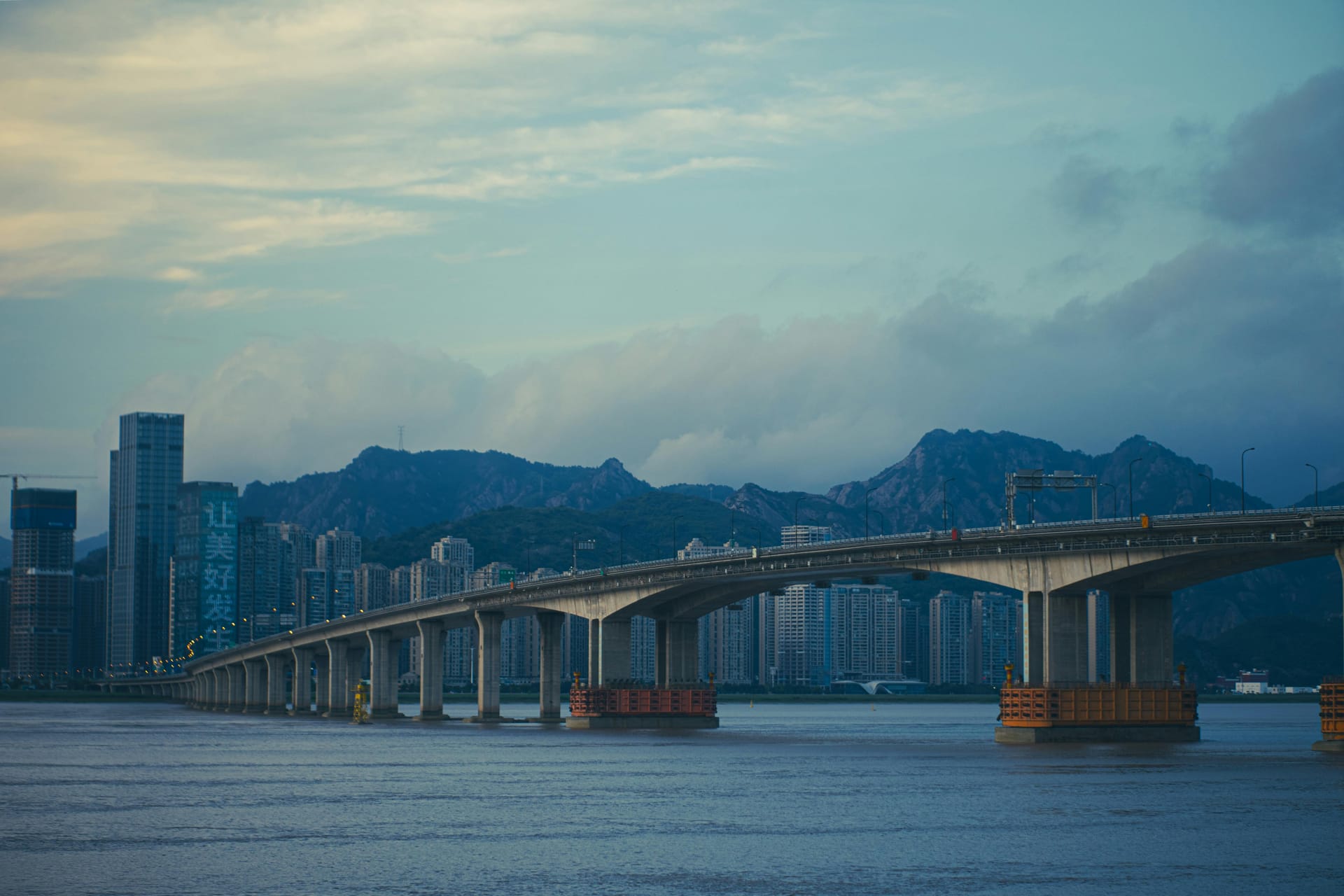 Wenzhou (Longwan) — local identity
