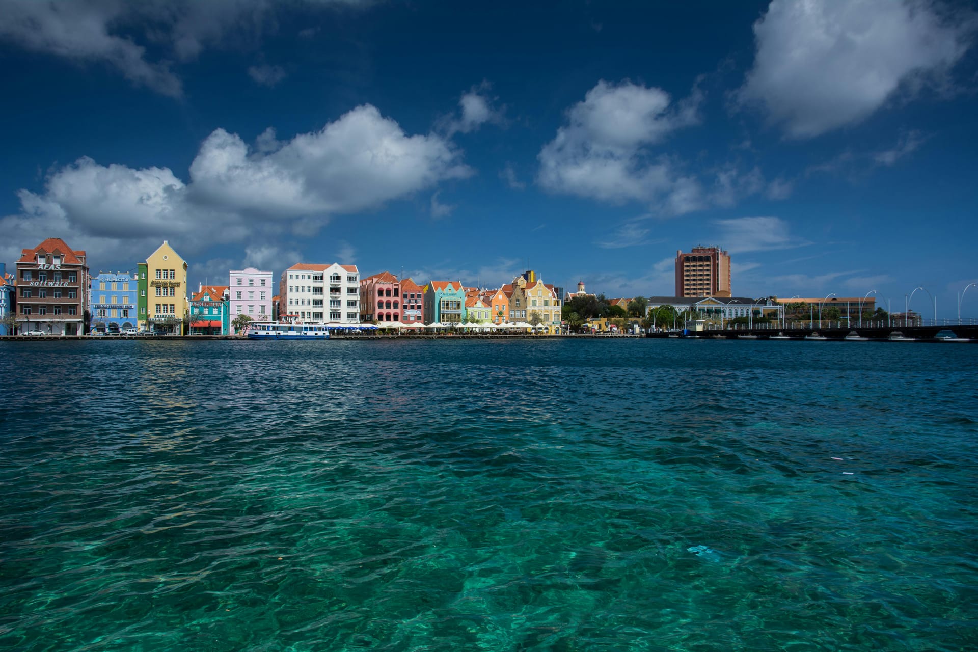 Willemstad — local identity