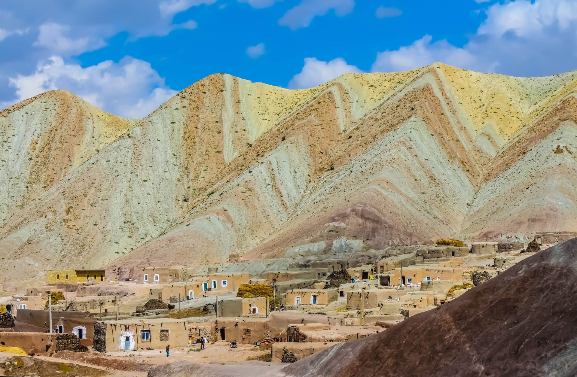 Zanjan — local identity